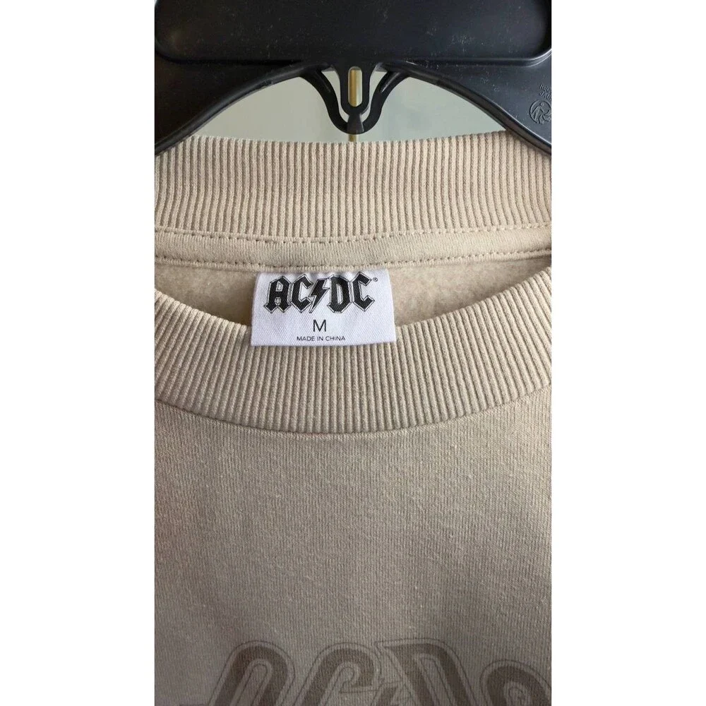 AC/DC High Voltage Graphic Crewneck Sweatshirt Tan M NWOT $46 - Picture 6 of 6